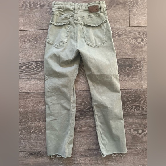 Mavi Sheila high rise, straight leg khaki coloured jeans 26/29 distressed hem - Picture 4 of 5